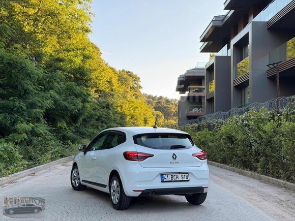 Renault Clio 1.0TCe Otomatik Vites