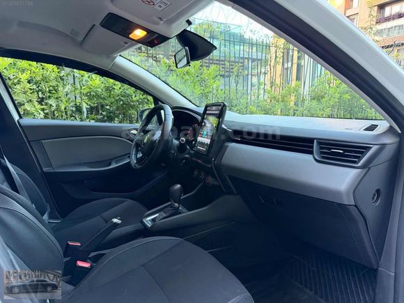 Renault Clio 1.0TCe Otomatik Vites