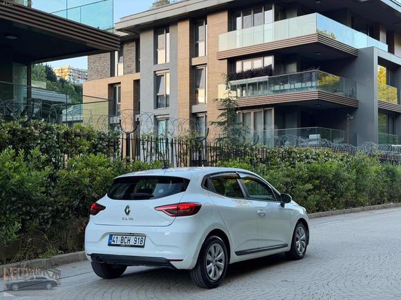 Renault Clio 1.0TCe Otomatik Vites