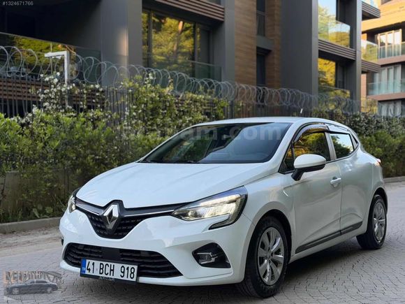 Renault Clio 1.0TCe Otomatik Vites