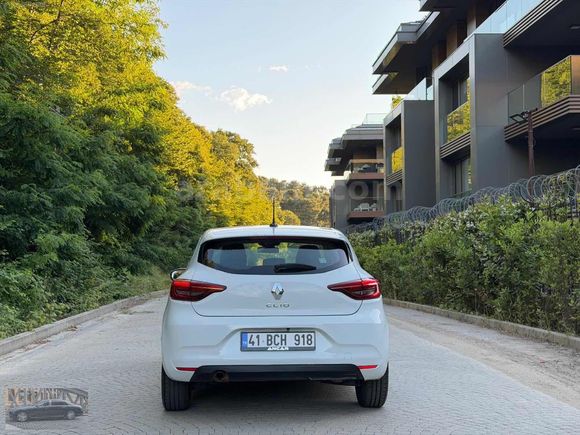 Renault Clio 1.0TCe Otomatik Vites