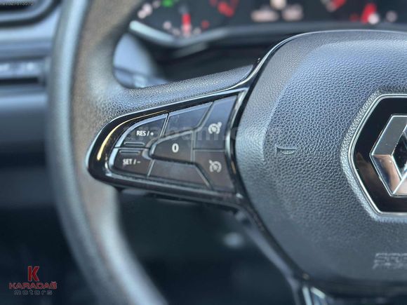 2021 DÜŞÜK KM BENZİN OTOMATİK CLIO DOUBLE EKRAN GERİ GÖRÜŞ