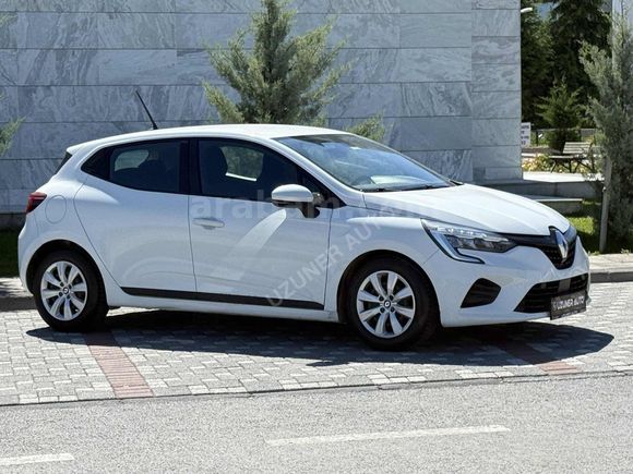 UZUNER AUTO'DAN 2022 CLIO OTOMATİK 176 bin km
