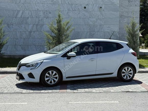 UZUNER AUTO'DAN 2022 CLIO OTOMATİK 176 bin km