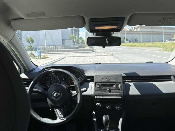 UZUNER AUTO'DAN 2022 CLIO OTOMATİK 176 bin km