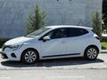 UZUNER AUTO'DAN 2022 CLIO OTOMATİK 176 bin km