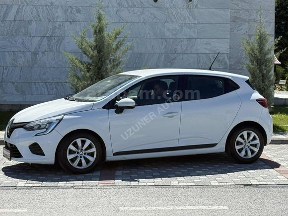 UZUNER AUTO'DAN 2022 CLIO OTOMATİK 176 bin km