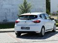 UZUNER AUTO'DAN 2022 CLIO OTOMATİK 176 bin km