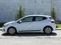 UZUNER AUTO'DAN 2022 CLIO OTOMATİK 176 bin km