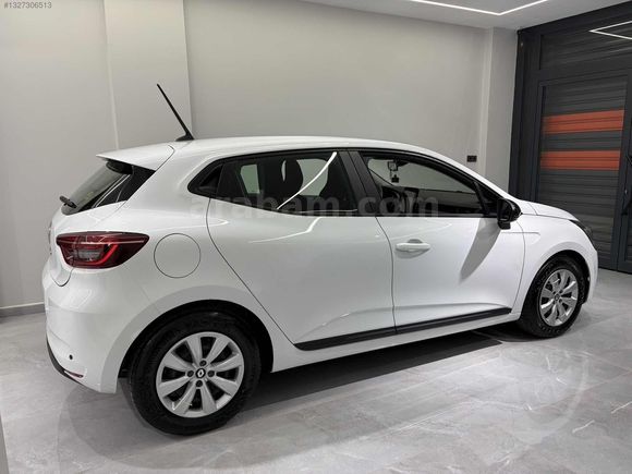 HATASIZ 2022 MODEL RENAULT CLİO 1.0 TCE JOY OTOMATİK