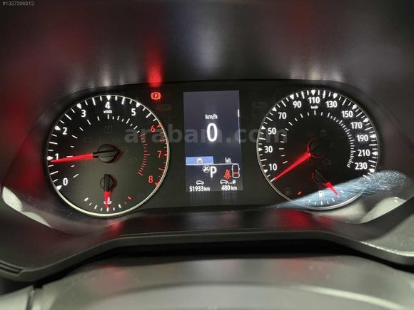 HATASIZ 2022 MODEL RENAULT CLİO 1.0 TCE JOY OTOMATİK