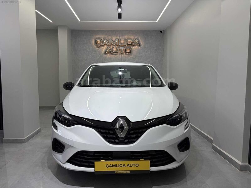 Galeriden Renault Clio 1.0 TCe Joy 2022 Model Aydın 52.000 km Beyaz