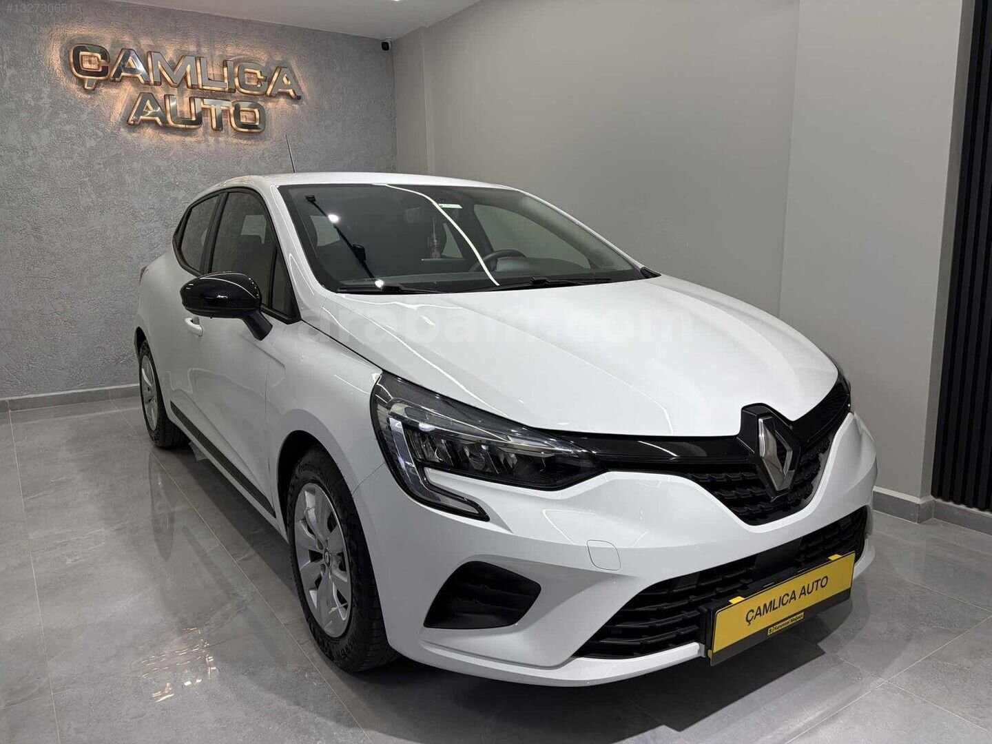 Galeriden Renault Clio 1.0 TCe Joy 2022 Model Aydın 52.000 km Beyaz 2