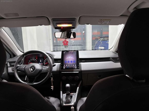 HATASIZ 2022 MODEL RENAULT CLİO 1.0 TCE JOY OTOMATİK