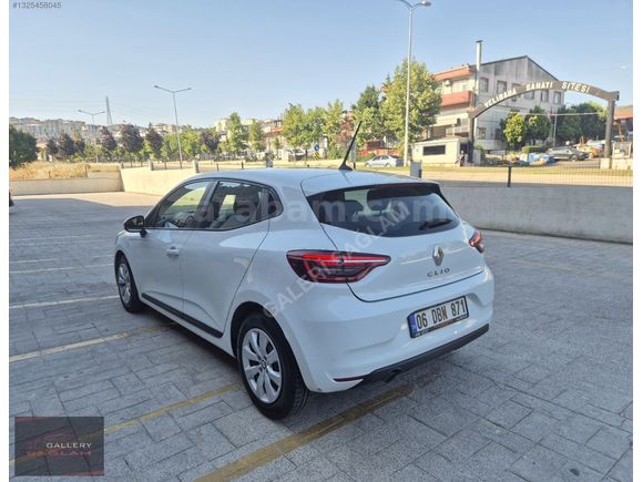 2022 MODEL OTOMATİK CLIO 5