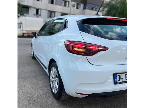 2021 MODEL CLİO HATASIZ BOYASIZ