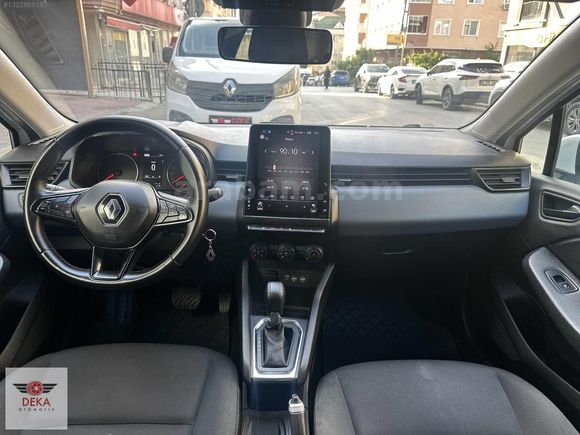 DEKA OTOMOTİV'DEN 2022 MODEL CLİO OTOMOTİK 72'BİNDE TESLA EKRAN