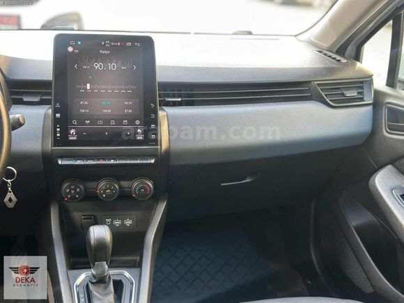 DEKA OTOMOTİV'DEN 2022 MODEL CLİO OTOMOTİK 72'BİNDE TESLA EKRAN