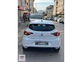 DEKA OTOMOTİV'DEN 2022 MODEL CLİO OTOMOTİK 72'BİNDE TESLA EKRAN