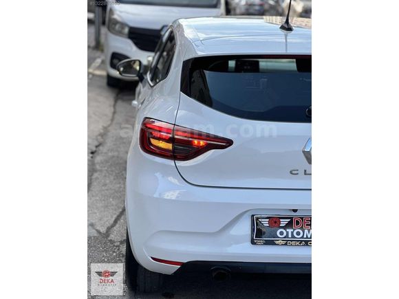 DEKA OTOMOTİV'DEN 2022 MODEL CLİO OTOMOTİK 72'BİNDE TESLA EKRAN