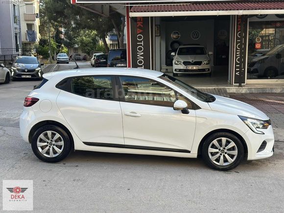 DEKA OTOMOTİV'DEN 2022 MODEL CLİO OTOMOTİK 72'BİNDE TESLA EKRAN