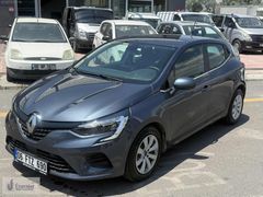 ÜRGENLER'DEN 62.000KM OTOMATİK 2022 CLİO 1.0 TCE
