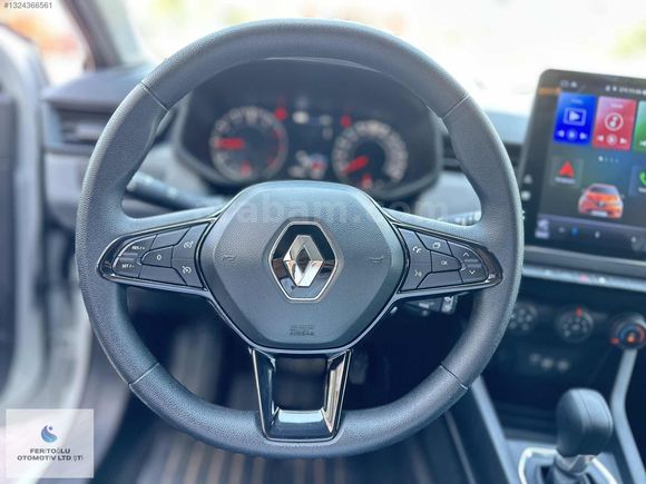 FERİTOĞLU-2022 RENAULT CLİO 5 TESLA EKRANLI SERVİS BAKIMLI