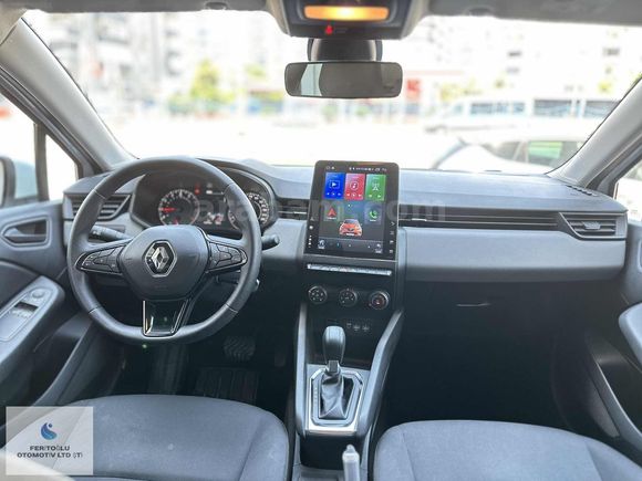 FERİTOĞLU-2022 RENAULT CLİO 5 TESLA EKRANLI SERVİS BAKIMLI