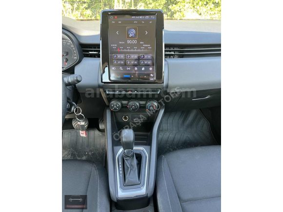 2021 Renault Clio 1.0 Tce Joy Otomatik Tesla Ekran