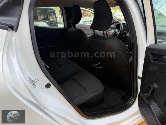 2023 RENAULT CLİO TRAMERSİZ FULL SERVİS BAKIML KREDİ İMK