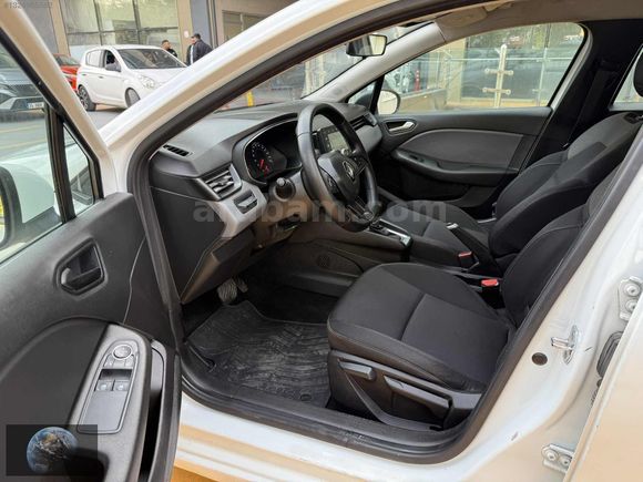 2023 RENAULT CLİO TRAMERSİZ FULL SERVİS BAKIML KREDİ İMK