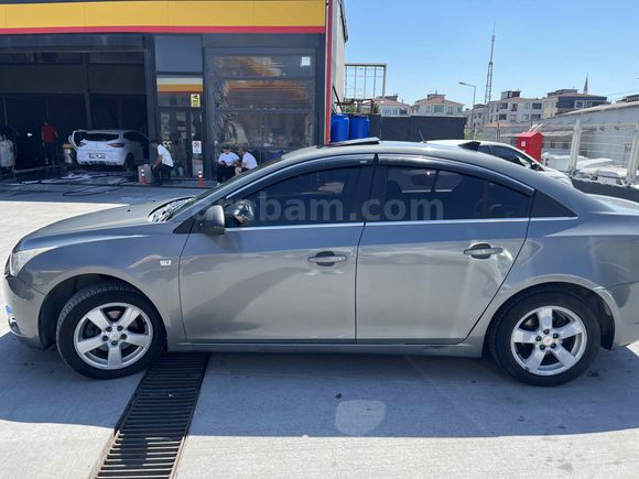 SAHİBİNDEN CHEVROLET CRUZE 2010