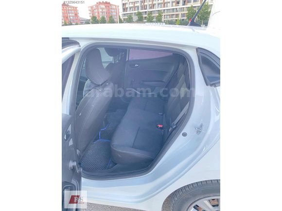 RS GARAGE'DAN DEĞİŞENSİZ 1.0 TCE OTOMATİK CLİO