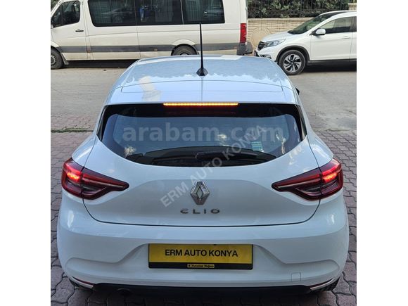 2021 CLIO5! OTAMATİK! HATASIZ! BOYASIZ! TESLA EKRANLI!