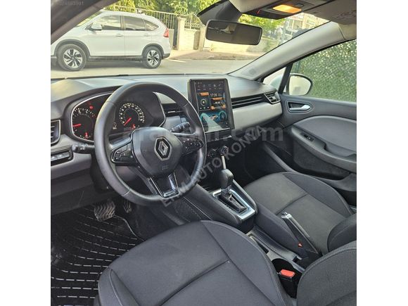 2021 CLIO5! OTAMATİK! HATASIZ! BOYASIZ! TESLA EKRANLI!