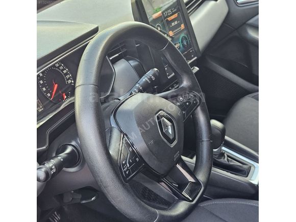 2021 CLIO5! OTAMATİK! HATASIZ! BOYASIZ! TESLA EKRANLI!