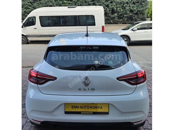 2021 CLIO5! OTAMATİK! HATASIZ! BOYASIZ! TESLA EKRANLI!