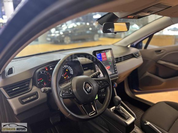 2022 CLİO 1.0TCE 90 HP LASMAN RENK TESLA EKRAN