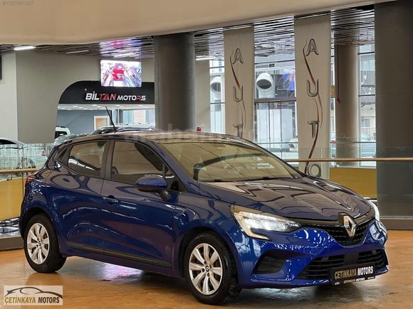 2022 CLİO 1.0TCE 90 HP LASMAN RENK TESLA EKRAN