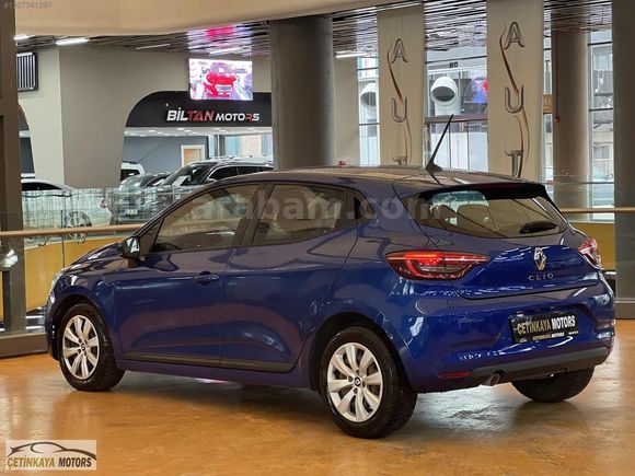 2022 CLİO 1.0TCE 90 HP LASMAN RENK TESLA EKRAN