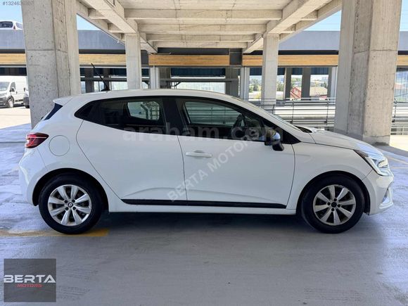 BERTA-2022 RENAULT CLİ0 1.0 TCE TESLA HATASIZ 295.000TL KREDİ