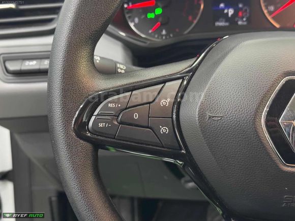 80 BİNDE*2022 CLİO-TESLA EKRAN-GERİ GÖRÜŞ-CAR PLAY-SERVİS BAKIM