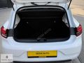 SEZAİ AUTO'DAN 2021 CLİO 1.0 TCE OTOMATİK TESLA EKRANLI