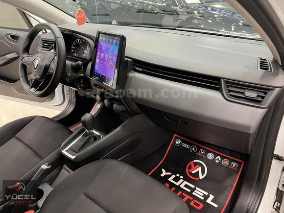 HATASIZ BOYASIZ 2022 MODEL RENAULT CLİO TESLA EKRAN GERİ GÖRÜŞ