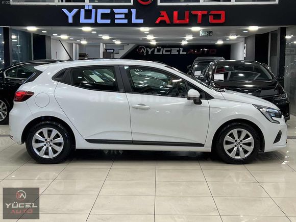 HATASIZ BOYASIZ 2022 MODEL RENAULT CLİO TESLA EKRAN GERİ GÖRÜŞ