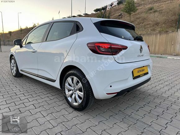 2022 MODEL 1.0 TCE BENZİN OTOMATİK CLİO