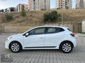 2022 MODEL 1.0 TCE BENZİN OTOMATİK CLİO