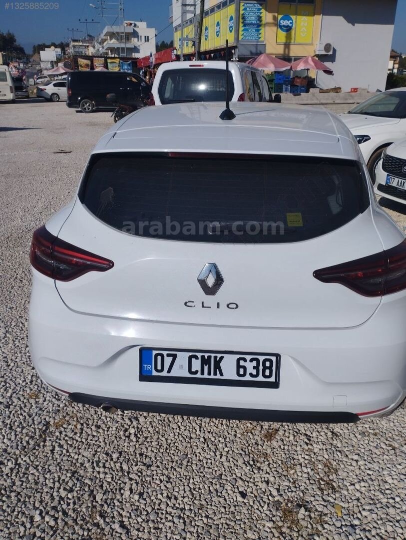 Galeriden Renault Clio 1.0 TCe Joy 2022 Model Antalya 133.000 km Beyaz 4
