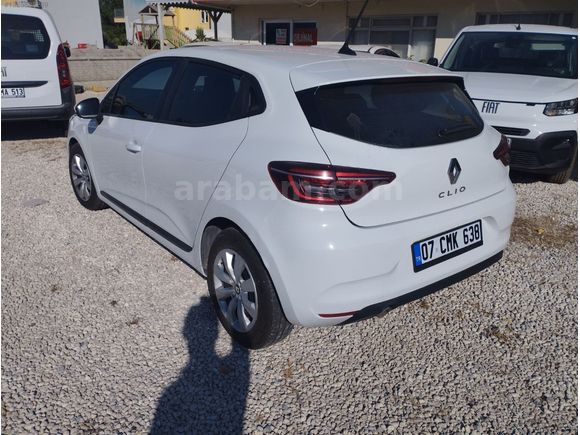 133 bin km de sadece 4 parça lokal boyalı Tesla ekranlı otomatik