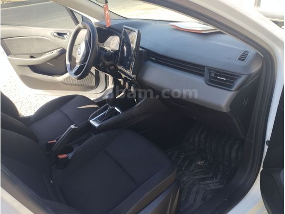133 bin km de sadece 4 parça lokal boyalı Tesla ekranlı otomatik